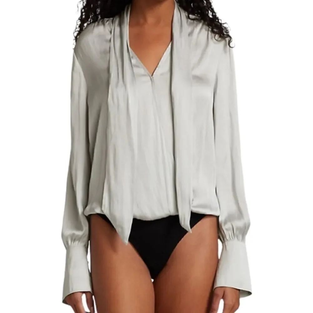 NWT Essue White Long Sleeve Bodysuit S